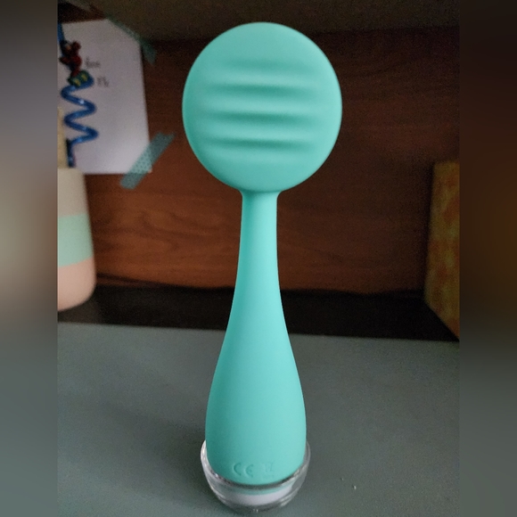 PMD Smart Facial Cleansing Device - Teal Color - Picture 4 of 6